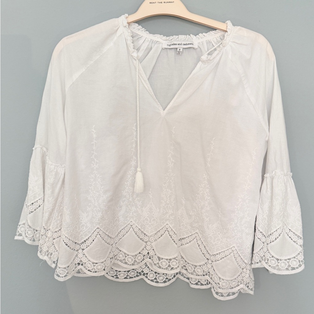 Cupcakes & Cashmere White Embroidered Blouse